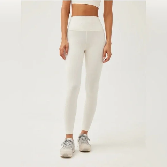 Brand new with tag Outdoor Voices Free Form 7/8 Legging - Picture 3 of 6